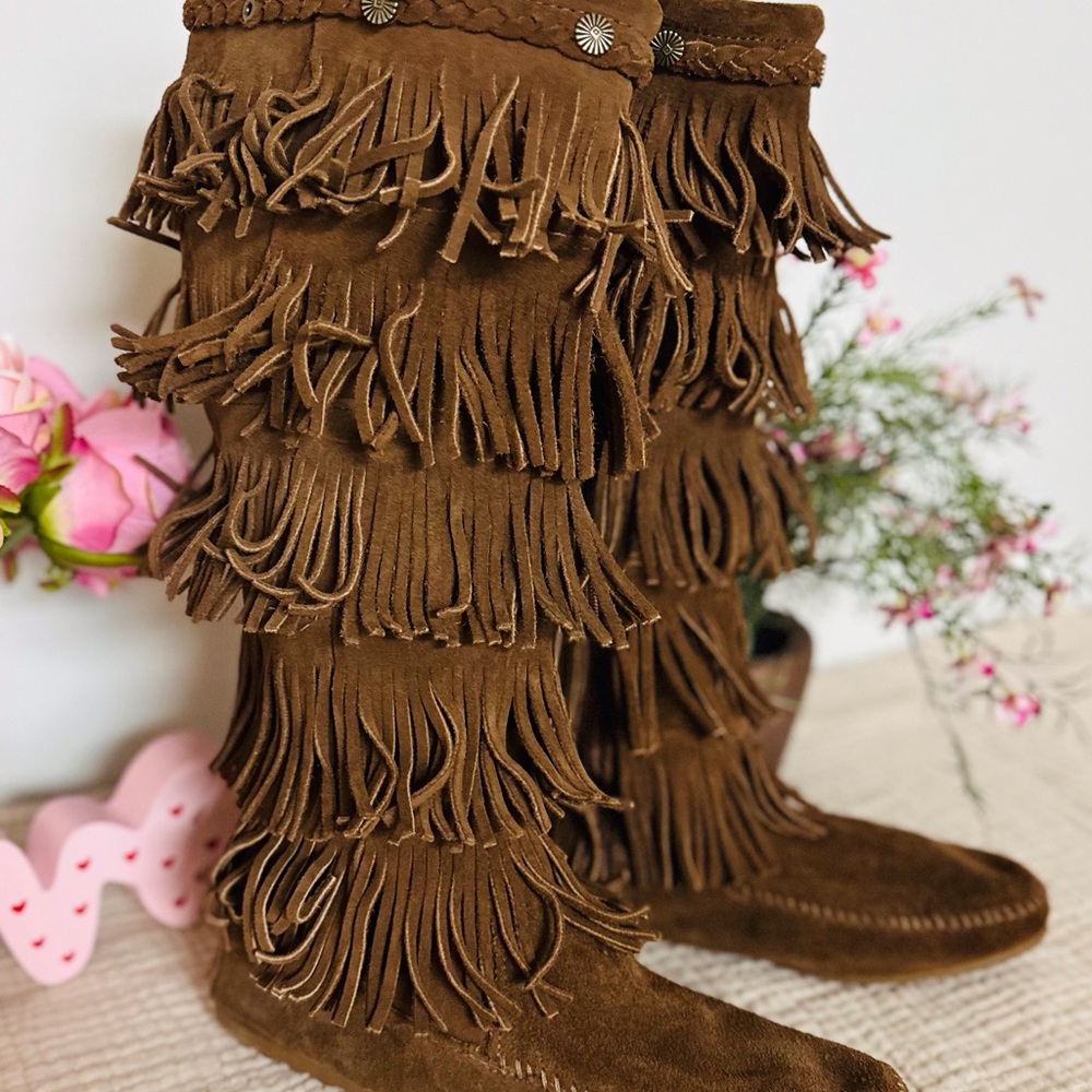Minnetonka Boots 8 Fringe 5 Layer Brown Suede Moccasin Boho Southwestern